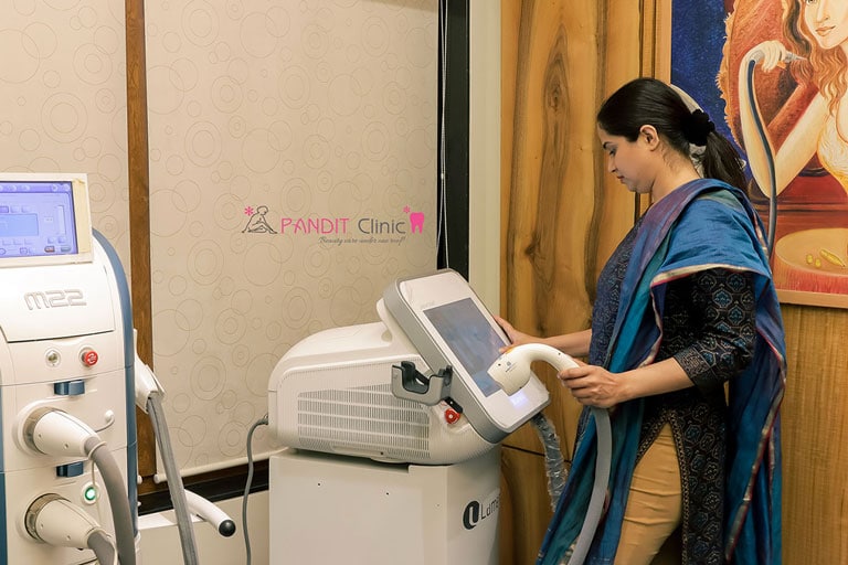 Dr-Sharvari-Pandit-Dermatology-setup