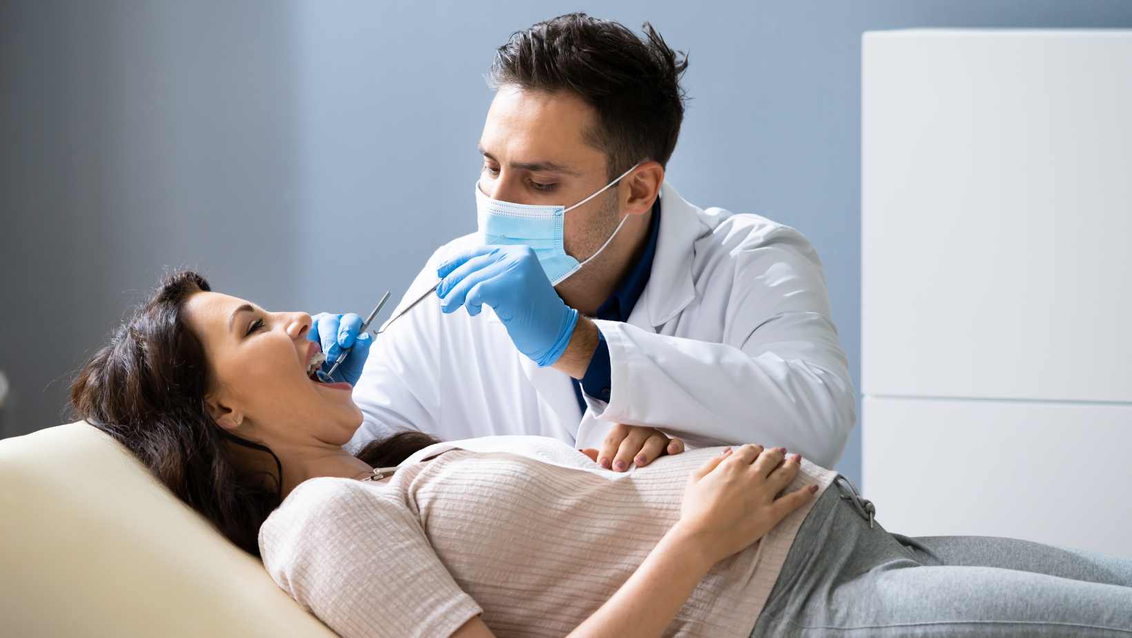 Read more about the article Is Tooth Extraction Safe During Pregnancy?